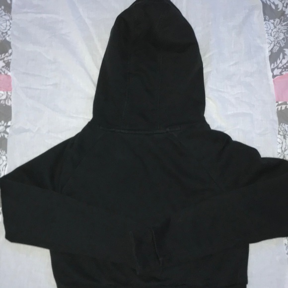 Adidas crop top sweater - Picture 2 of 3